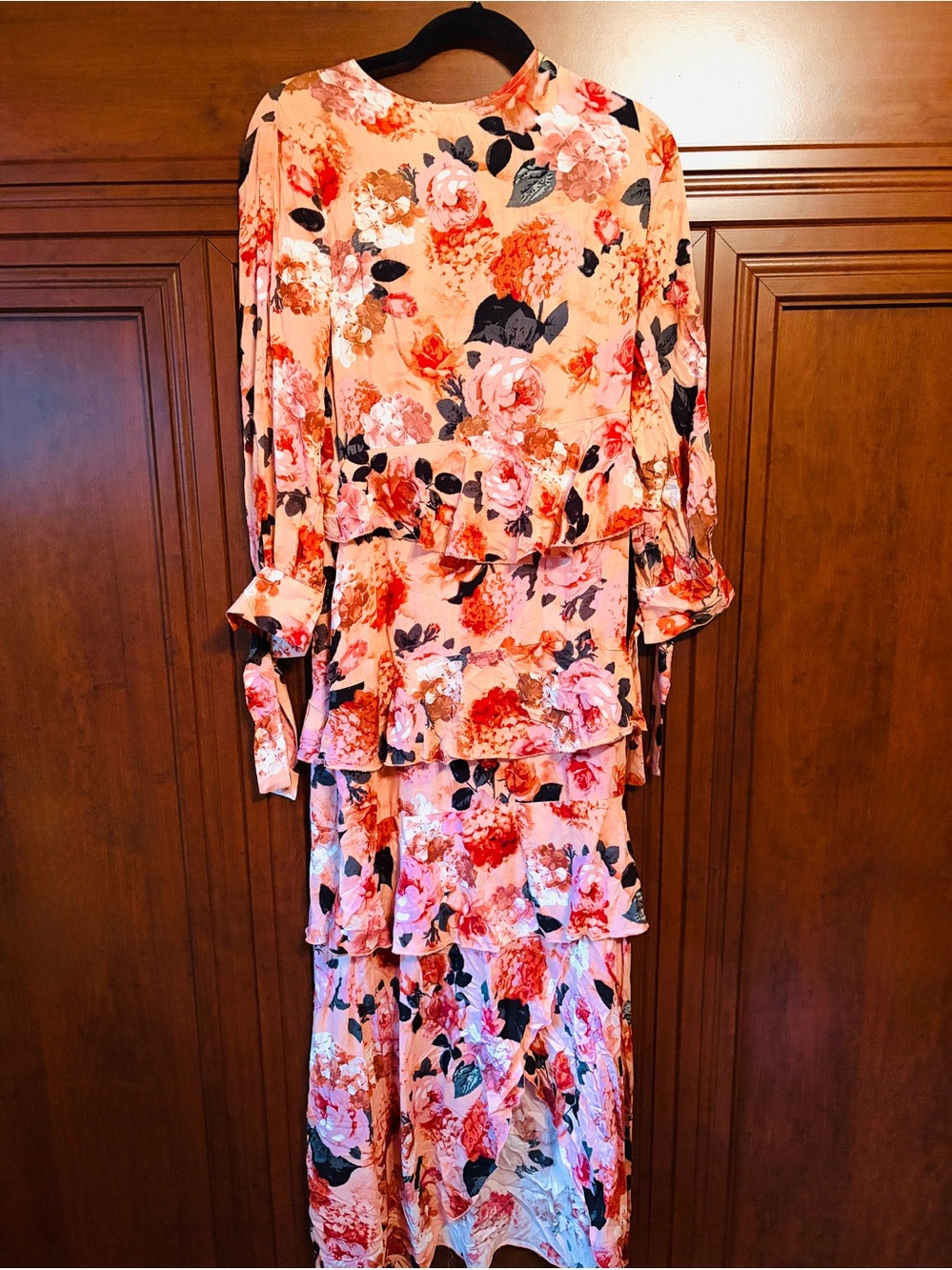 Anthropologie Jaase Women's Floral Print Tiered Maxi Dress Tie
Sleeves small